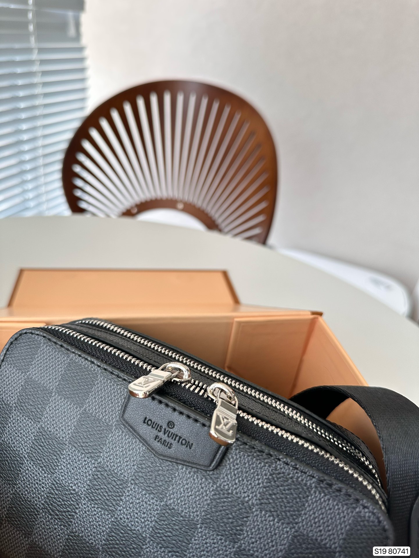 LOUIS VUITTON（ルイヴィトン） メッセンジャーバッグ M80741-BRAND OFF