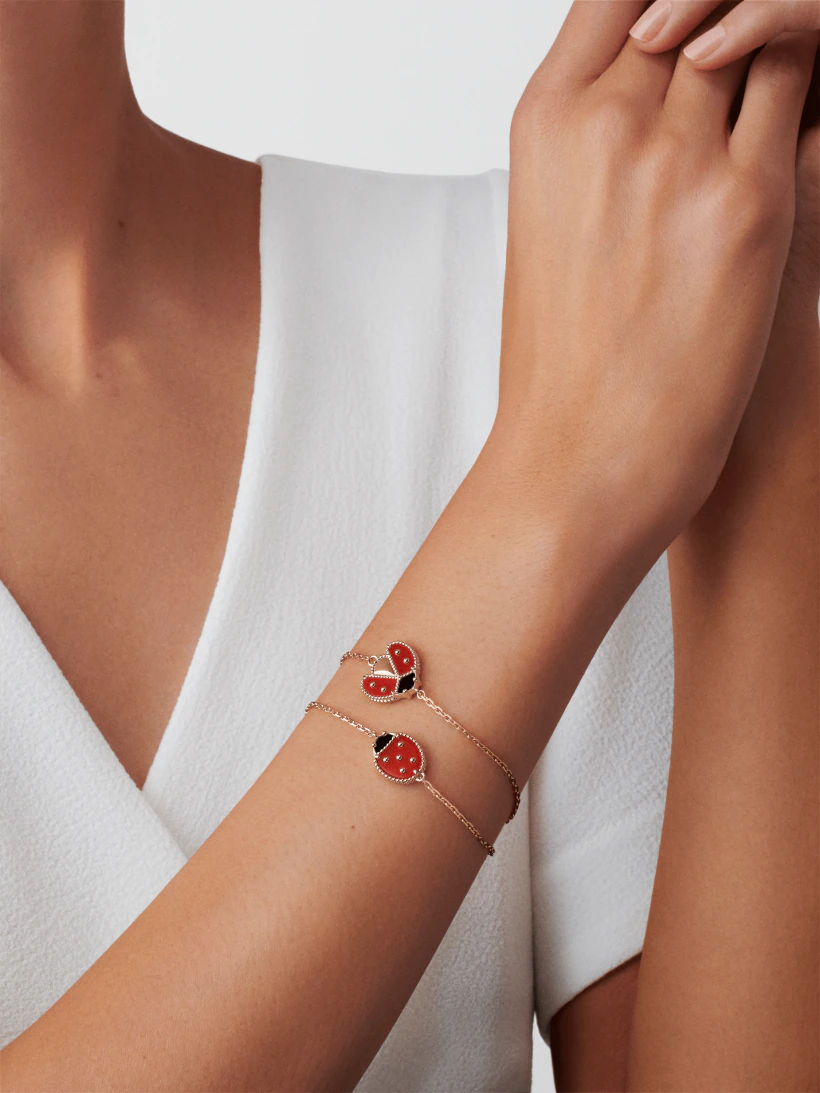 【Vancleef & Arpels】 ラッキー スプリング ブレスレット、クローズドウィング レディバグ-BRAND OFF