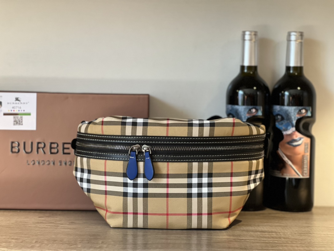 【BUREERRY公式 旗艦店】（バーバリー） ウエストポーチ 28cmX16cm-BRAND OFF