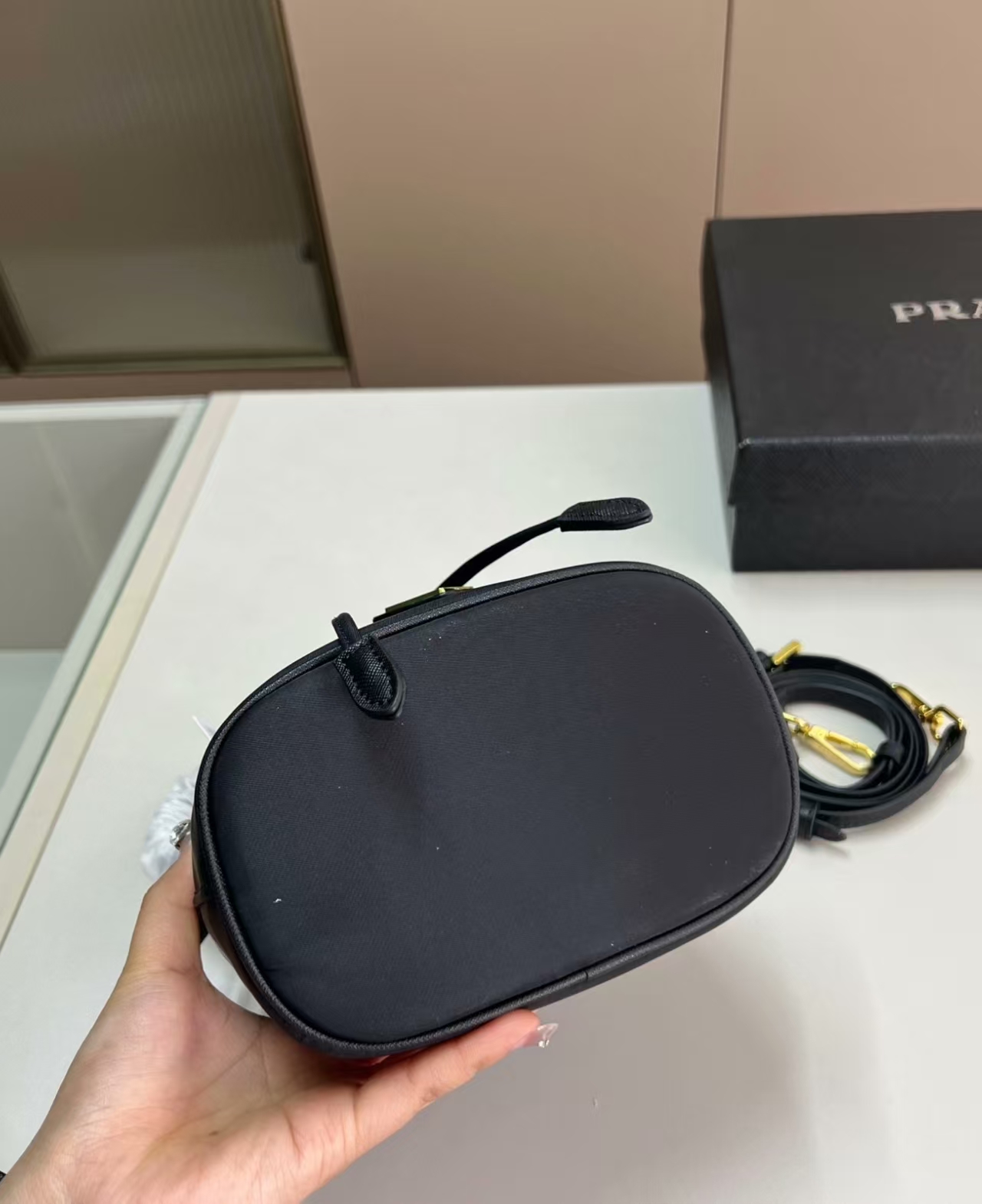 PRADA Re-Nylon バケット バッグ