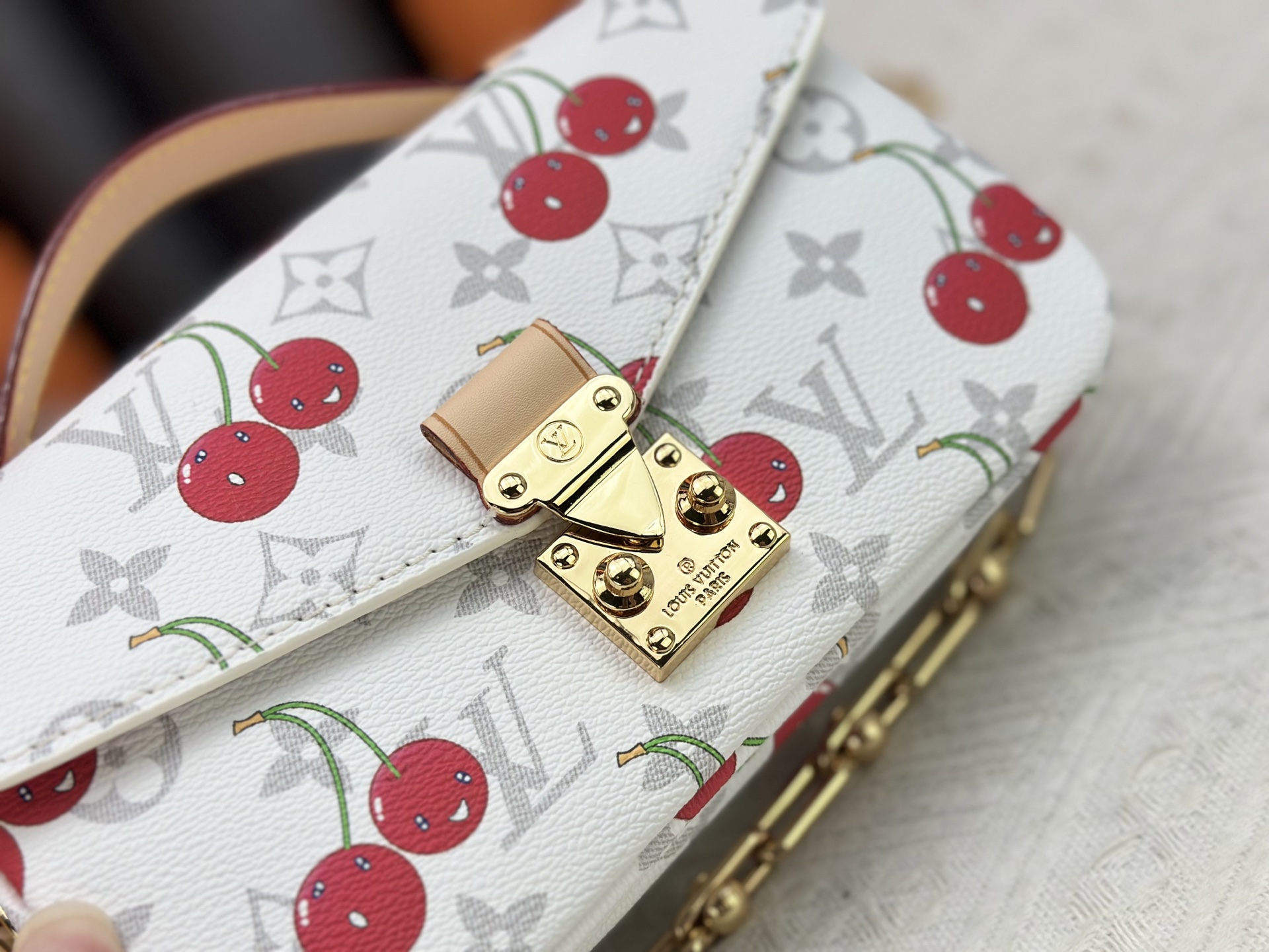 LOUIS VUITTON ルイヴィトン East West Métis メッセンジャーバッグ M14231-BRAND OFF