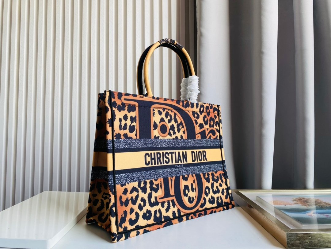 Christian Dior 【ディオール】トートバッグ 36cm-BRAND OFF