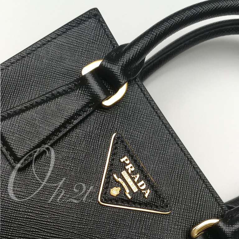 PRADA サフィアーノレザー ハンドバッグ-BRAND OFF