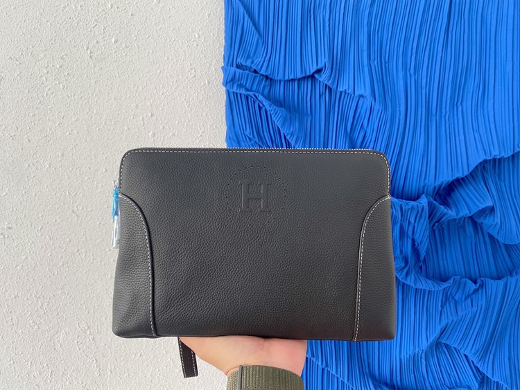 Hermes(エルメス) クラッチバッグ 28 x 17 cm-BRAND OFF