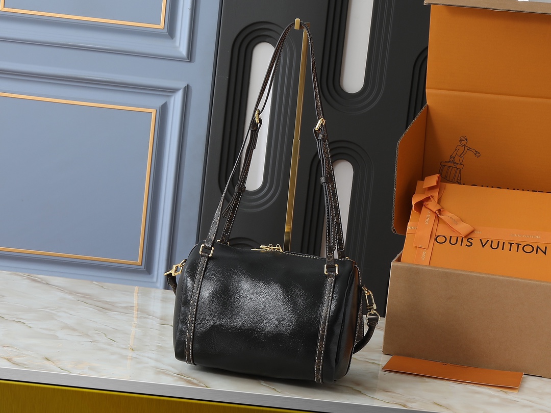 LOUIS VUITTON ルイヴィトン 大人気 ショルダーバッグ M13668 M13667-BRAND OFF