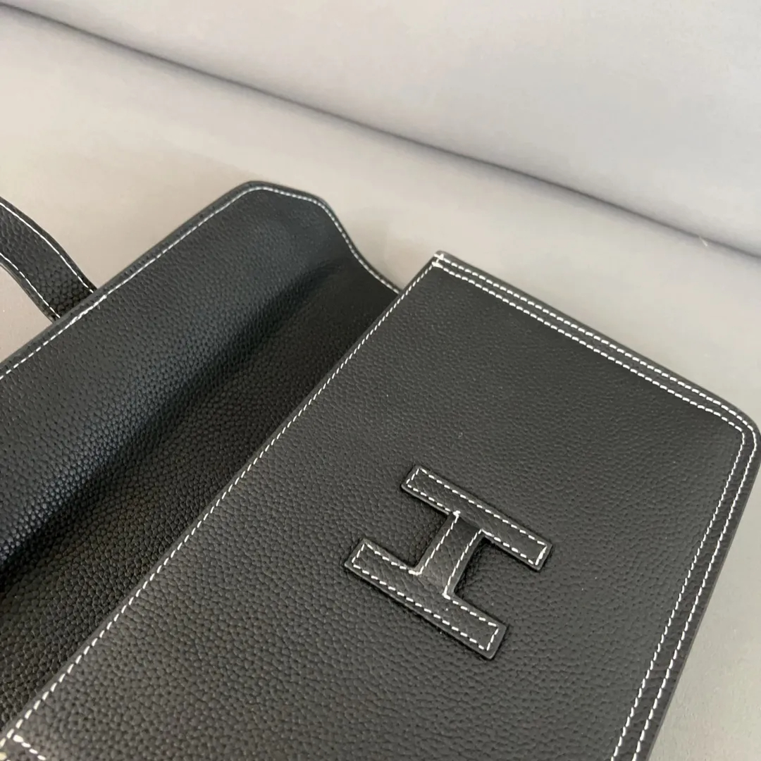 【HERMES 公式旗艦店】エルメス クラッチバッグ 当日出荷 好評に付き再入荷！26*16*4CM-BRAND OFF