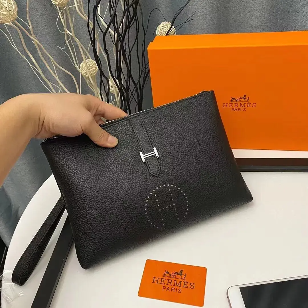【HERMES 公式旗艦店】エルメス クラッチバッグ 当日出荷 好評に付き再入荷！28*18*3CM-BRAND OFF