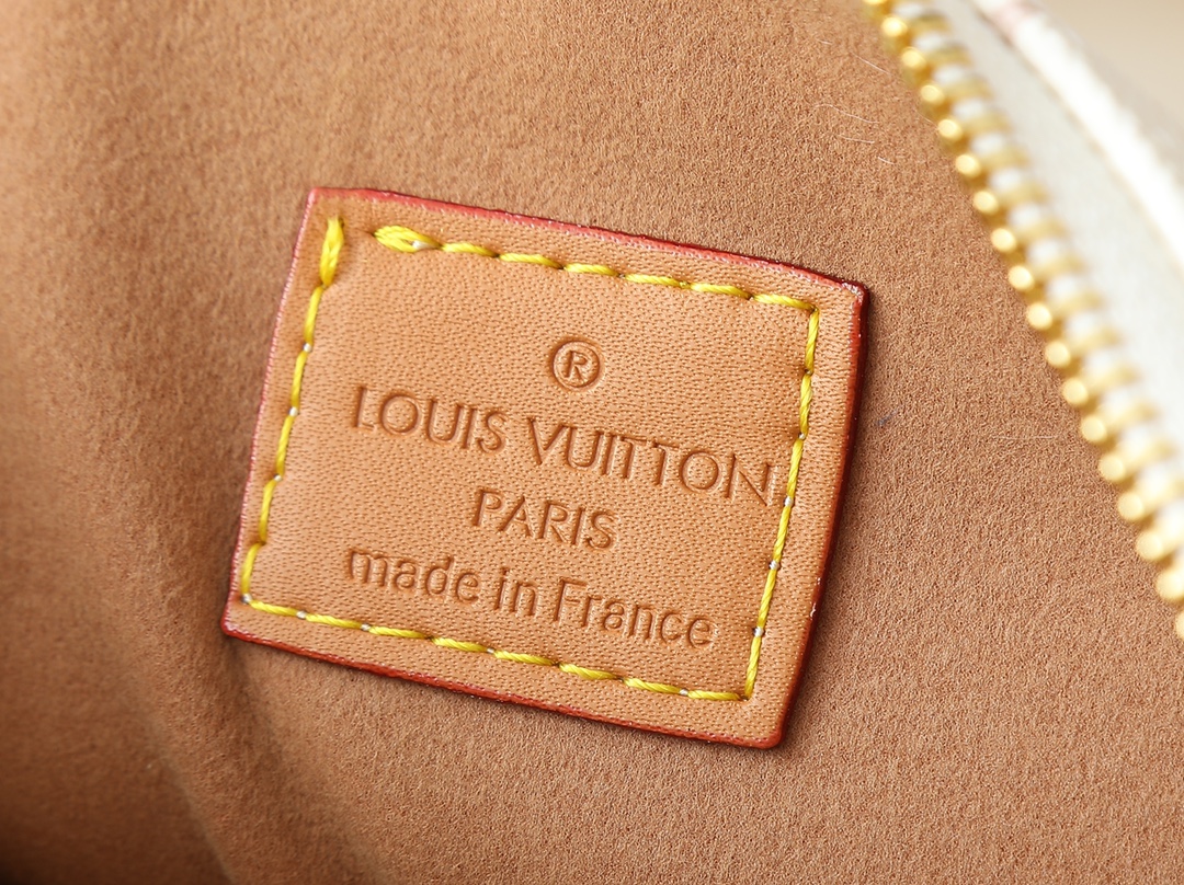 LOUIS VUITTON ルイヴィトン Coussin ショルダーバッグ M57790-BRAND OFF