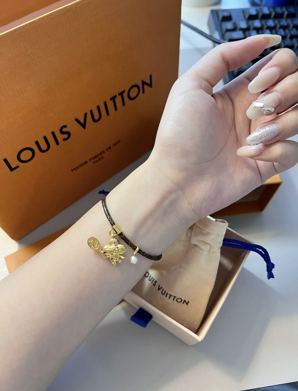 Louis Vuitton（ルイヴィトン）vivienne ブレスレット-BRAND OFF