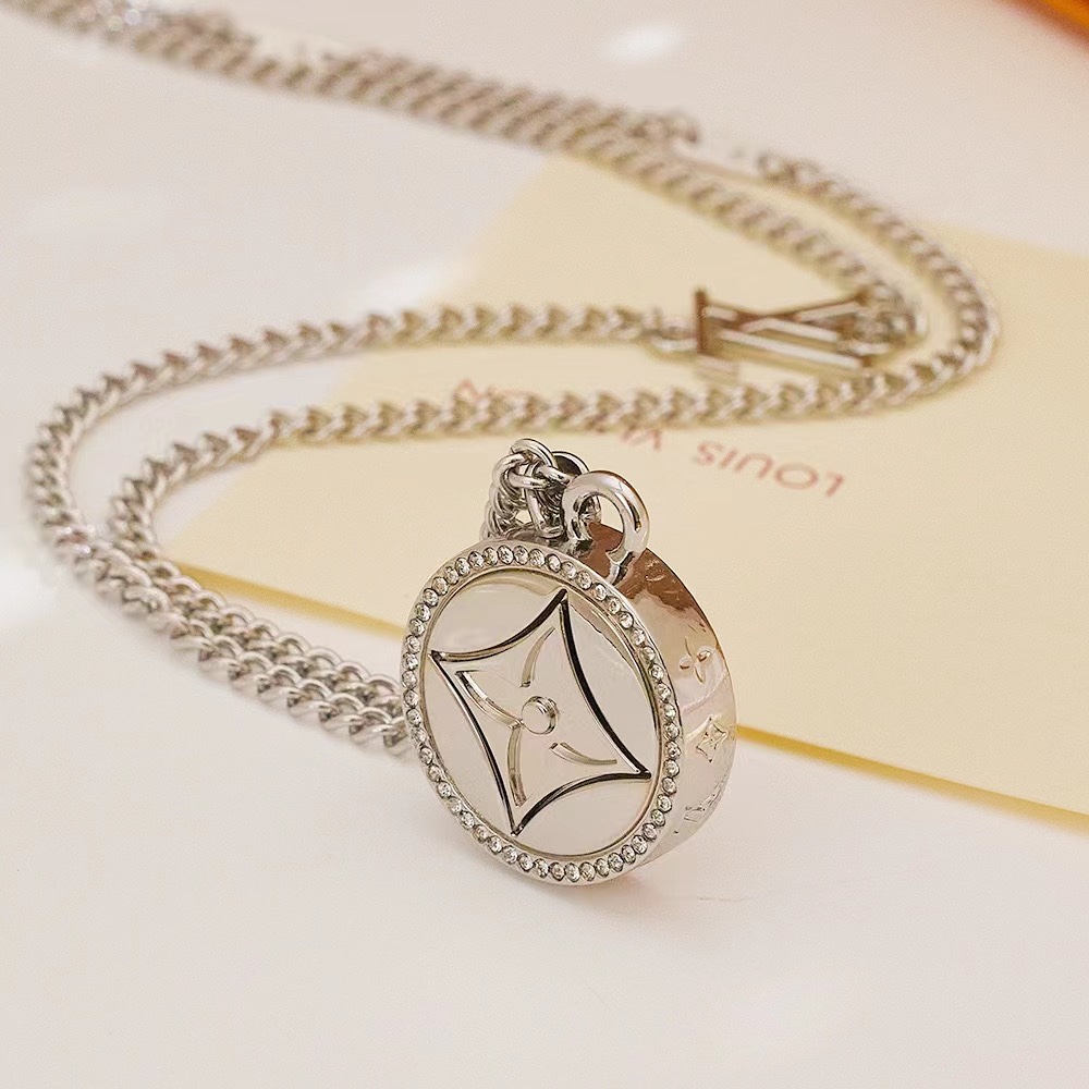 LOUIS VUITTON（ルイヴィトン）ネックレス-BRAND OFF