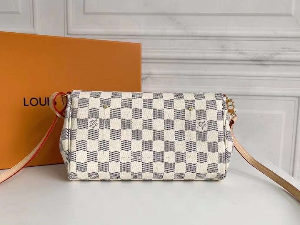 LOUIS VUITTON ルイヴィトン FAVORITE ショルダーバッグ M40718-BRAND OFF