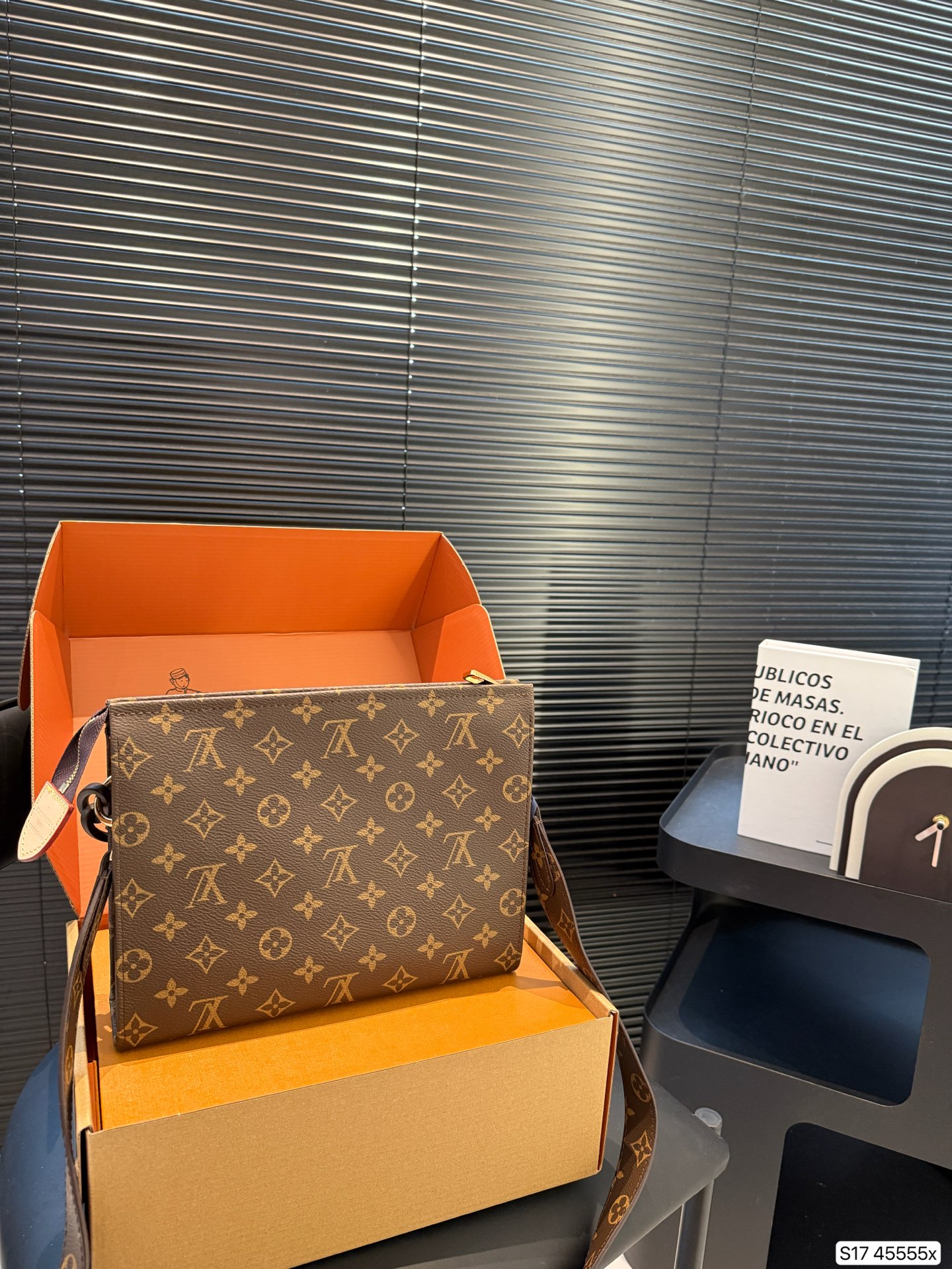 LOUIS VUITTON ルイヴィトン トイレタリーバッグ 化粧ポーチ-BRAND OFF
