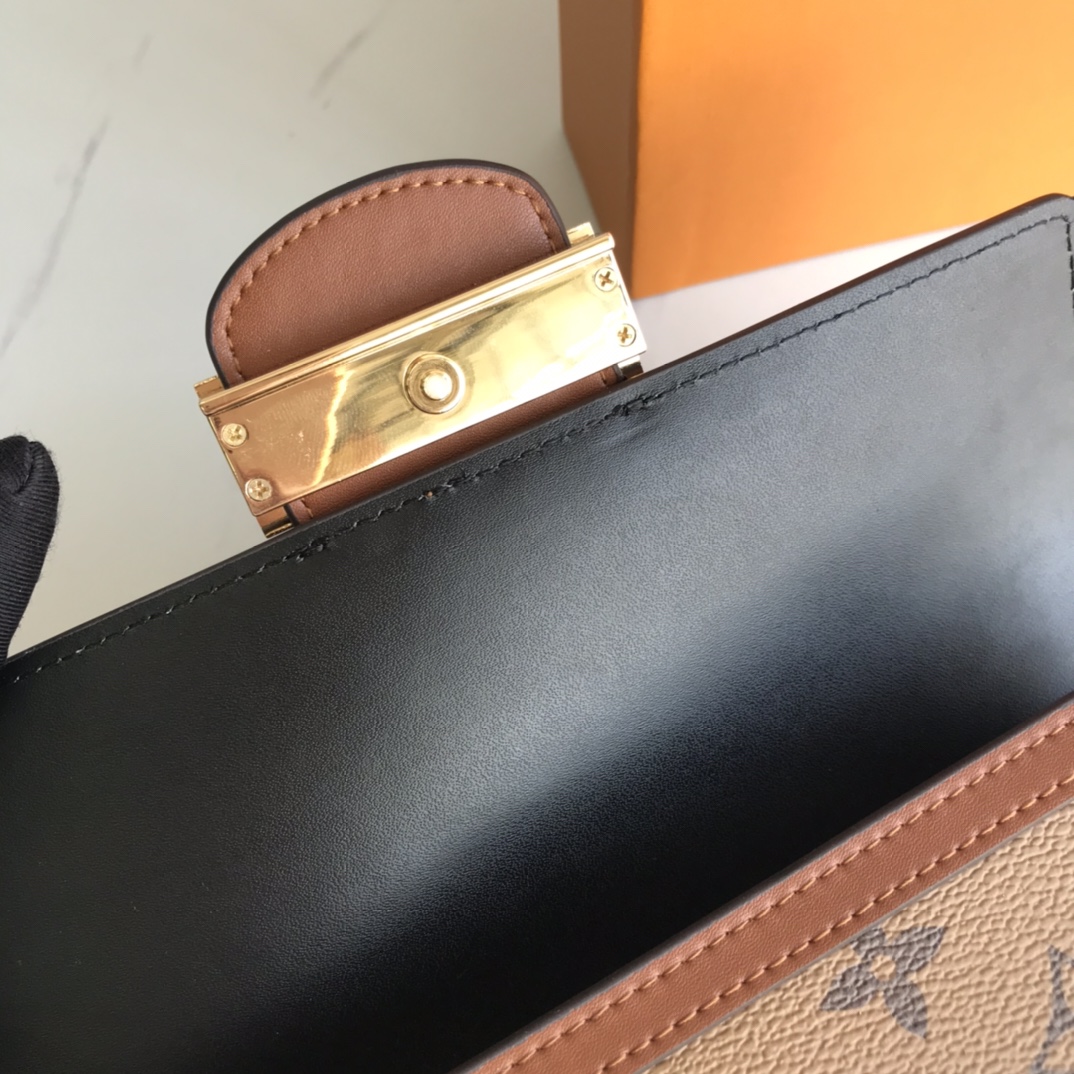 LOUIS VUITTON（ルイヴィトン）Dauphine 財布 M68723-BRAND OFF