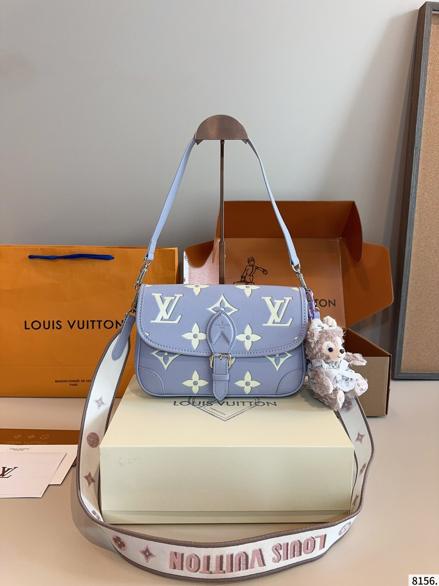 LOUIS VUITTON ルイヴィトン ★大人気 Diane ショルダーバッグ-BRAND OFF