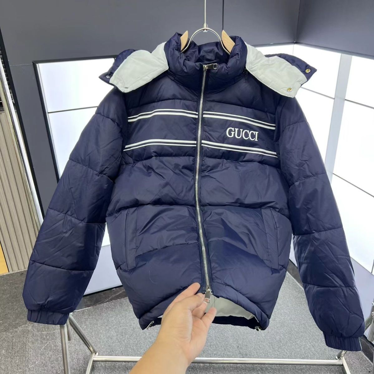 【GUCCI旗艦店】グッチ ダウンジャケット ご好評に付き再入荷！-BRAND OFF