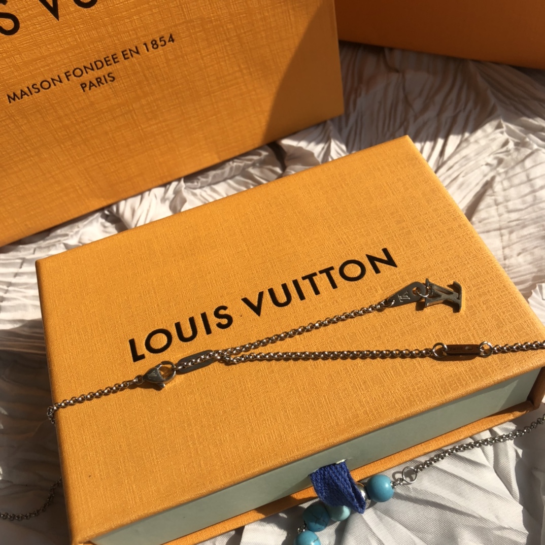 Louis Vuitton（ルイヴィトン）コリエ・LVビーズ-BRAND OFF