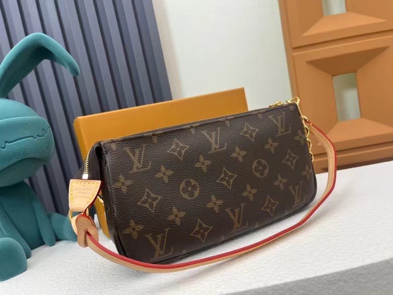 LOUIS VUITTON ルイヴィトン POCHETTE ACCESSOIRES M82766-BRAND OFF