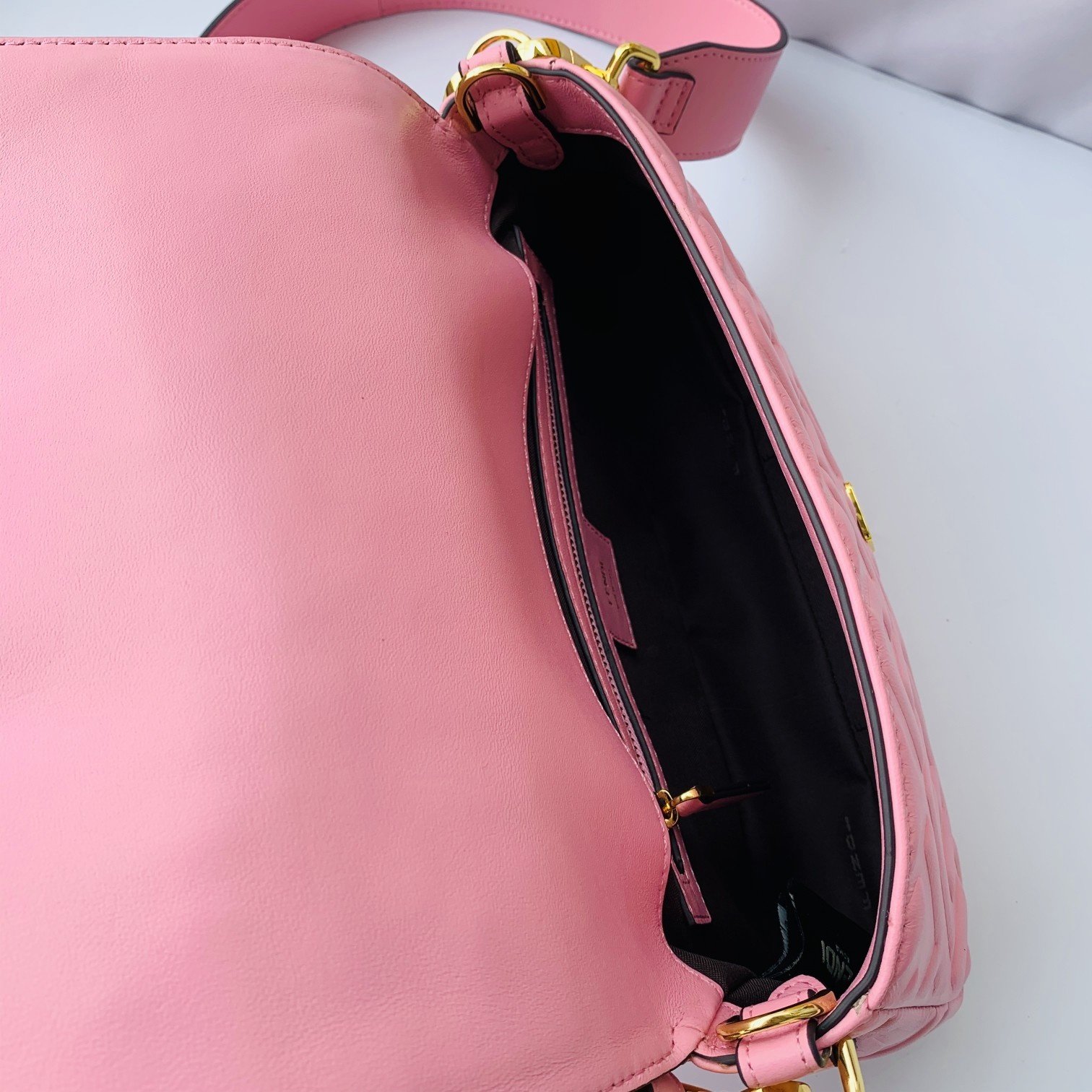FENDI（フェンディ） メッセンジャーバッグ 26X14X4 CM-BRAND OFF