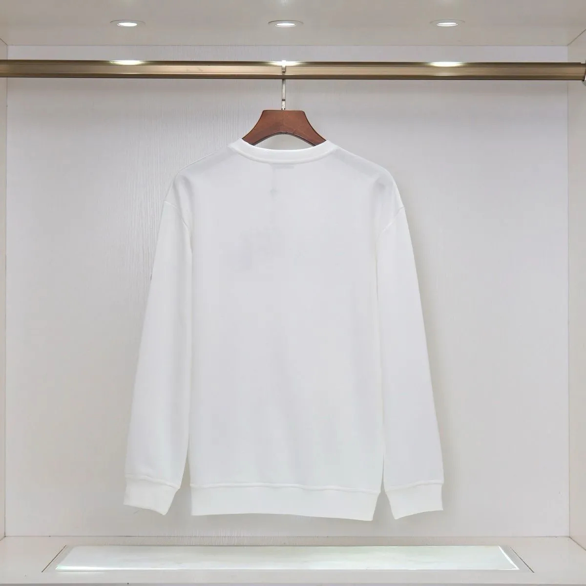 【MONCLER旗艦店】モンクレール トレーナー 長袖 男女兼用 ご好評に付き再入荷！-BRAND OFF