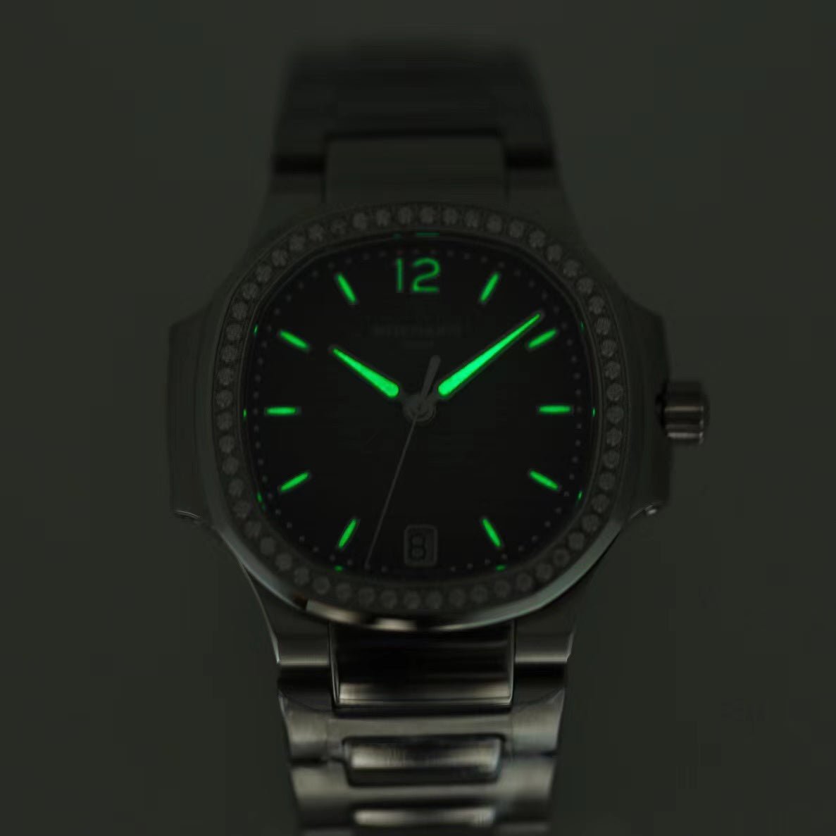 パテックフィリップ ノーチラス 7118/1200A-011-BRAND OFF