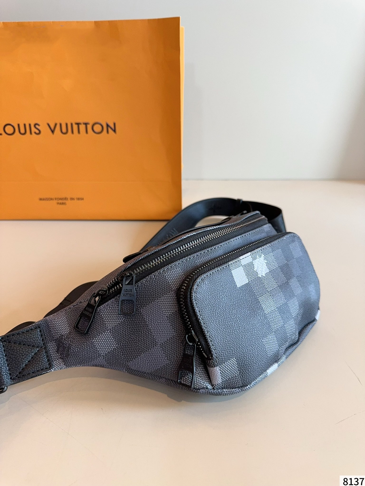 LOUIS VUITTON ルイヴィトン ★超人気ウエストバッグ チェストバッグ-BRAND OFF