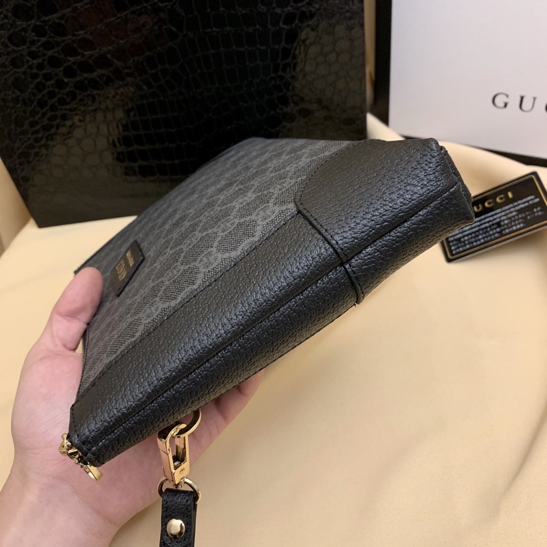 Gucci（グッチ）クラッチバッグ 28x18x4cm-BRAND OFF