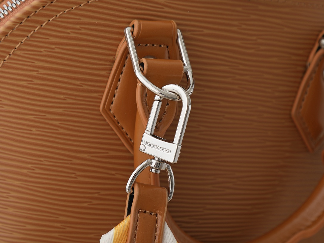 LOUIS VUITTON（ルイヴィトン）Alma BB クロスボディバッグ-BRAND OFF