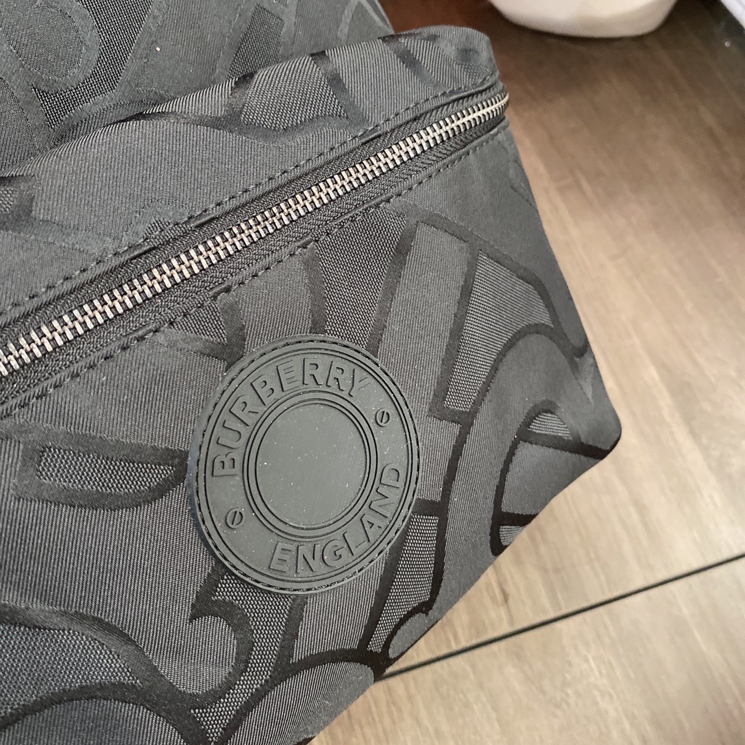 BURBERRY （バーバリー） バックパック 30*42CM-BRAND OFF