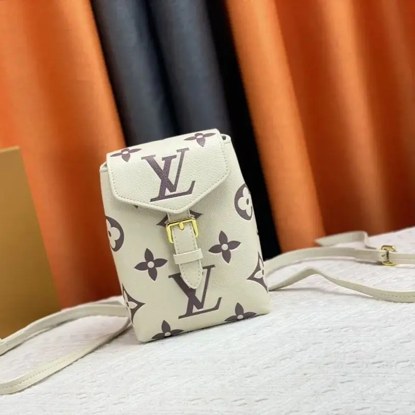 Louis Vuitton◇新しい小さなバックパックが発売されました M80738 80783 45764 81353-BRAND OFF