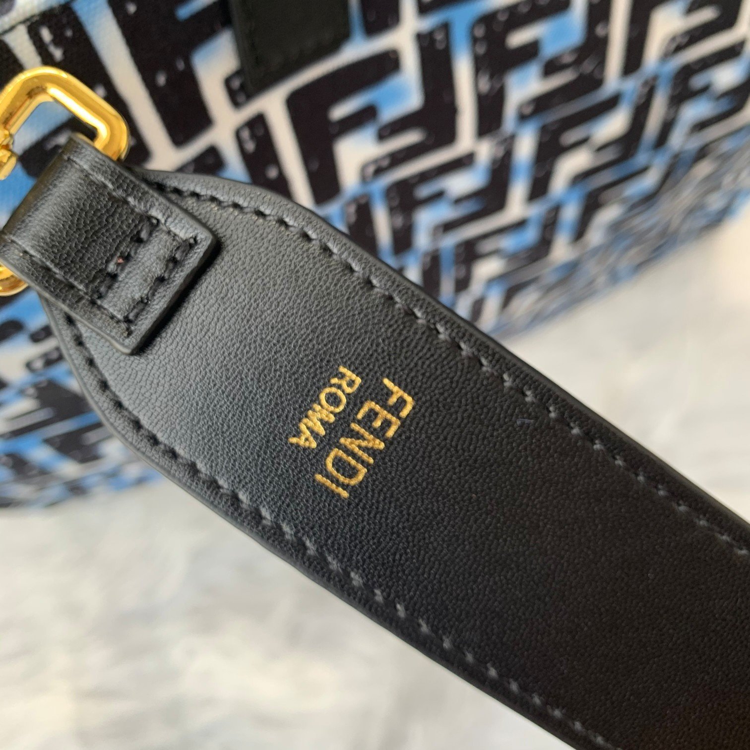 FENDI（フェンディ） ハンドバッグ 41X35X19 CM-BRAND OFF