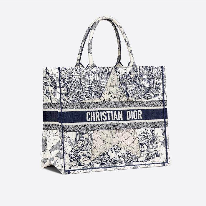 【DIOR】セレブ芸能人御用達  BOOK TOTE DIOR AROUND THE WORLD-BRAND OFF