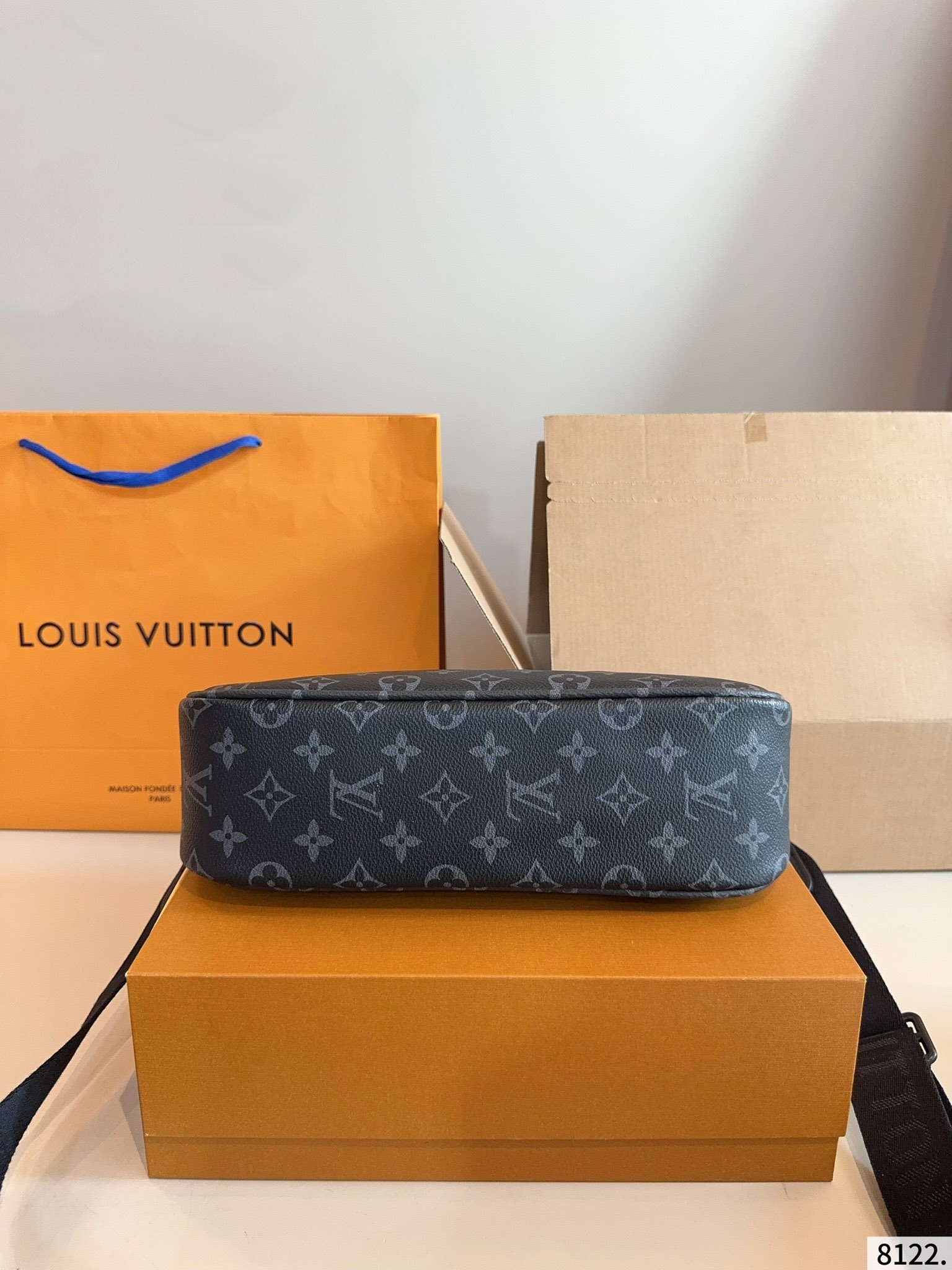 大人気定番商品★LOUIS VUITTON ルイヴィトン メッセンジャーバッグ M11741-BRAND OFF