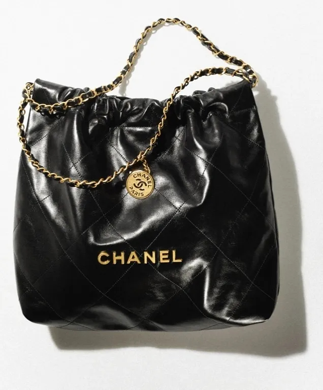 【芸能人多数愛用】人気沸騰CHANEL 22スモールトートバッグ-BRAND OFF
