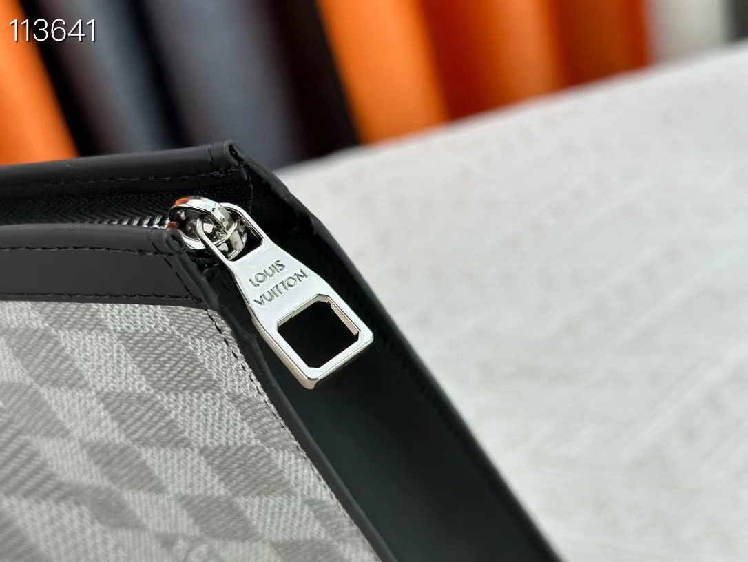 LOUIS VUITTON ルイヴィトン Pochette Voyage クラッチバッグ M61692-BRAND OFF