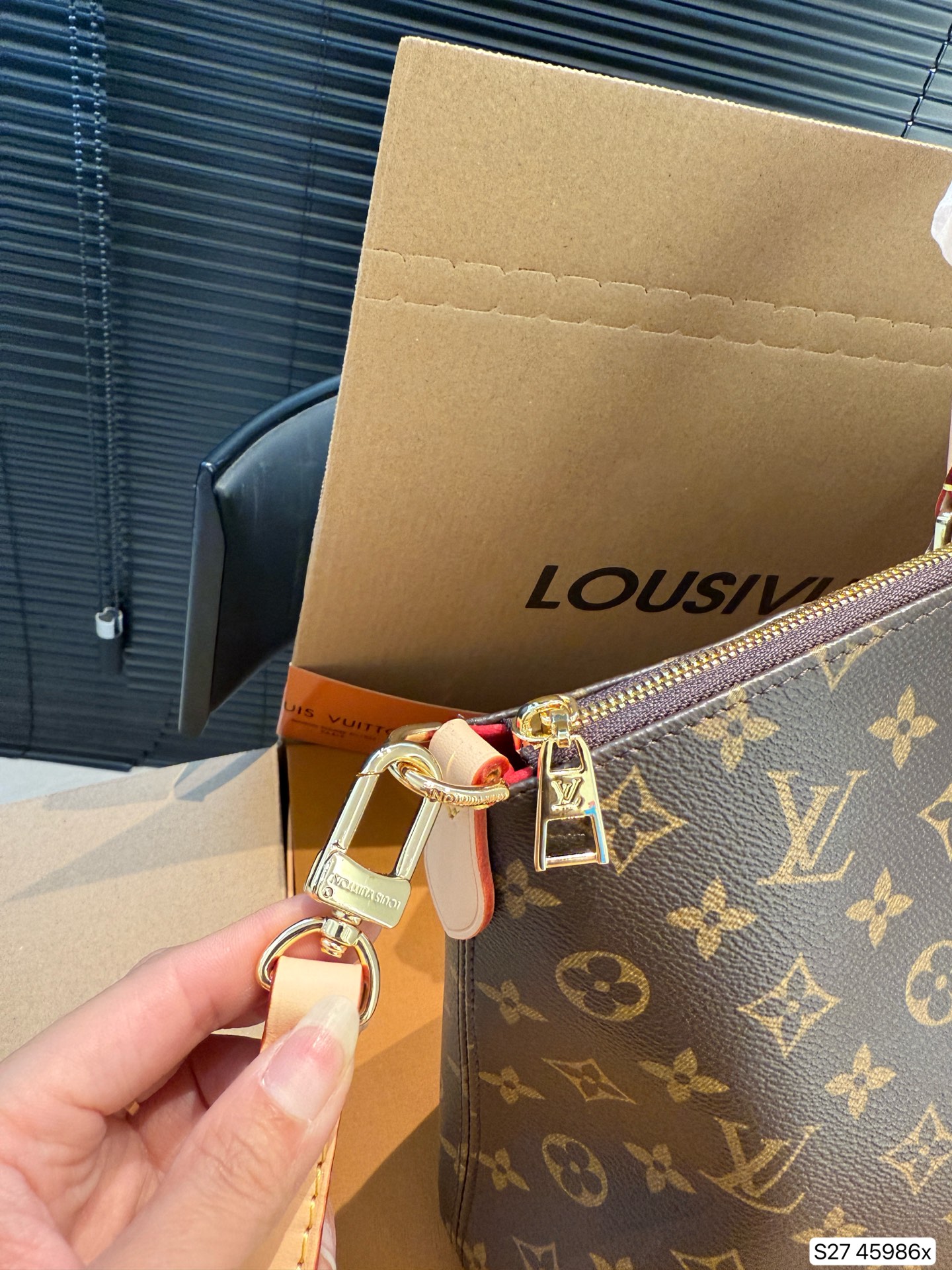 【LOUIS VUITTON旗艦店】ルイヴィトン クロスボディバッグ M45986-BRAND OFF
