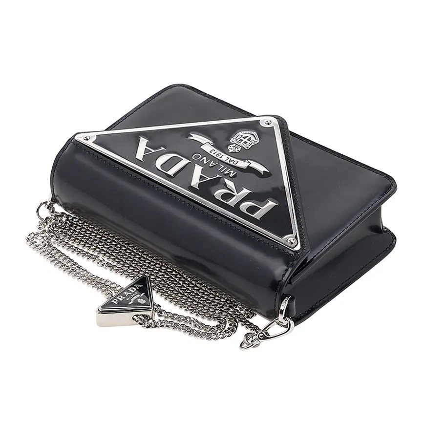 PRADA-三角ロゴ-チェーン-ショルダーバック-BRAND OFF