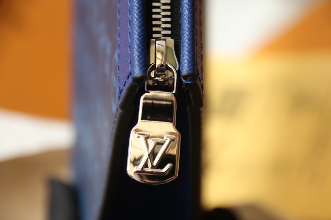 LOUIS VUITTON（ルイヴィトン）POCHETTE VOYAGE クラッチバッグ M61692-BRAND OFF