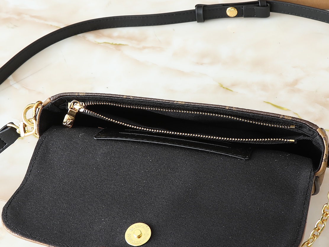 LOUIS VUITTON ルイヴィトン Wallet on Chain Ivy ショルダーバッグ M26587-BRAND OFF