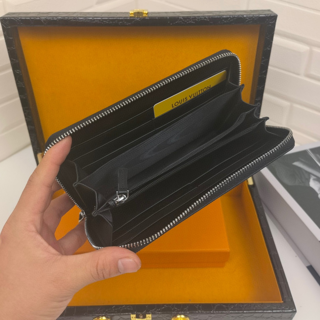 Louis Vuitton (ルイ・ヴィトン) 財布19x10x2.5 cm-BRAND OFF