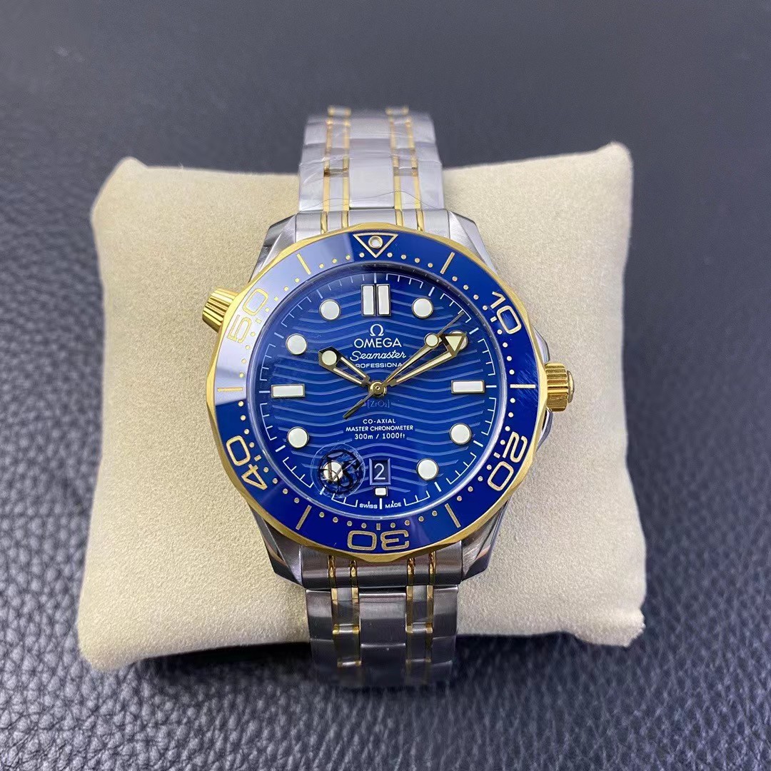 Omega Seamaster Diver 300M Co-Axial Master Chronometer 210.20.42.20.03.001-BRAND OFF