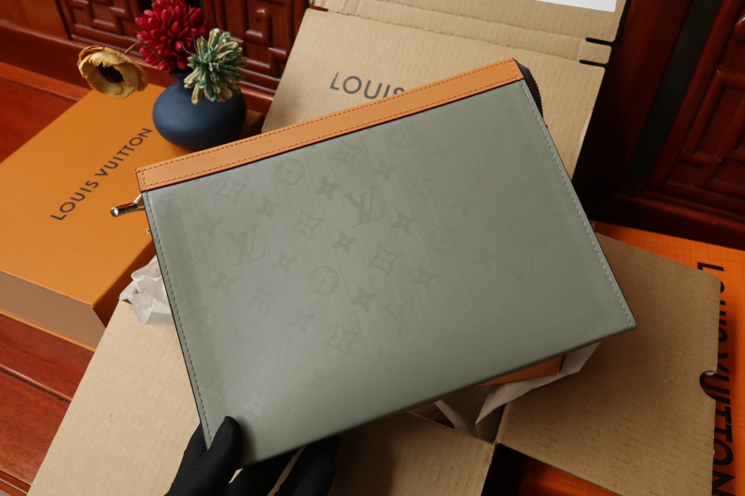 LOUIS VUITTON（ルイヴィトン）POCHETTE VOYAGE クラッチバッグ M61692-BRAND OFF