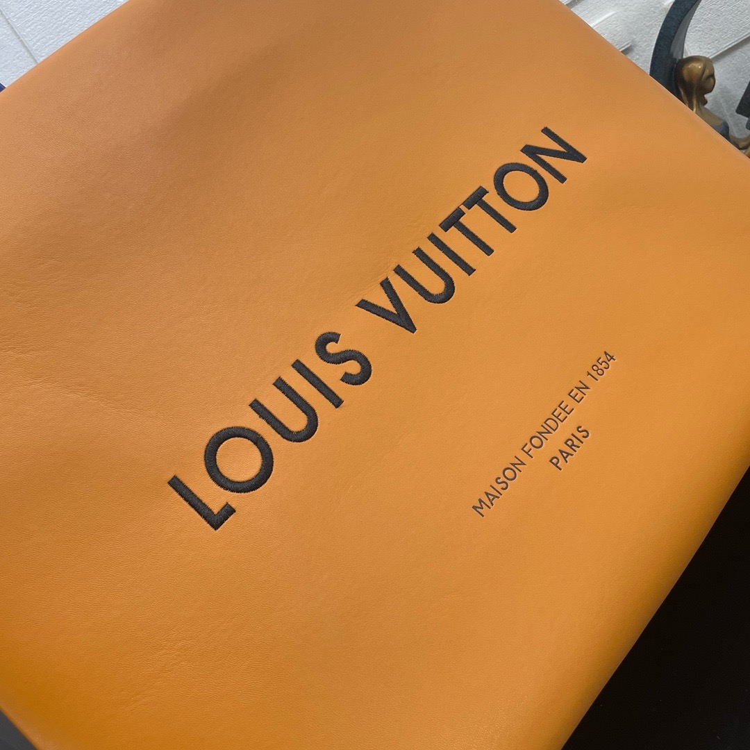 人気！【LOUIS VUITTON】ルイ・ヴィトン 2025新製品ハンドバッグ M24457-BRAND OFF