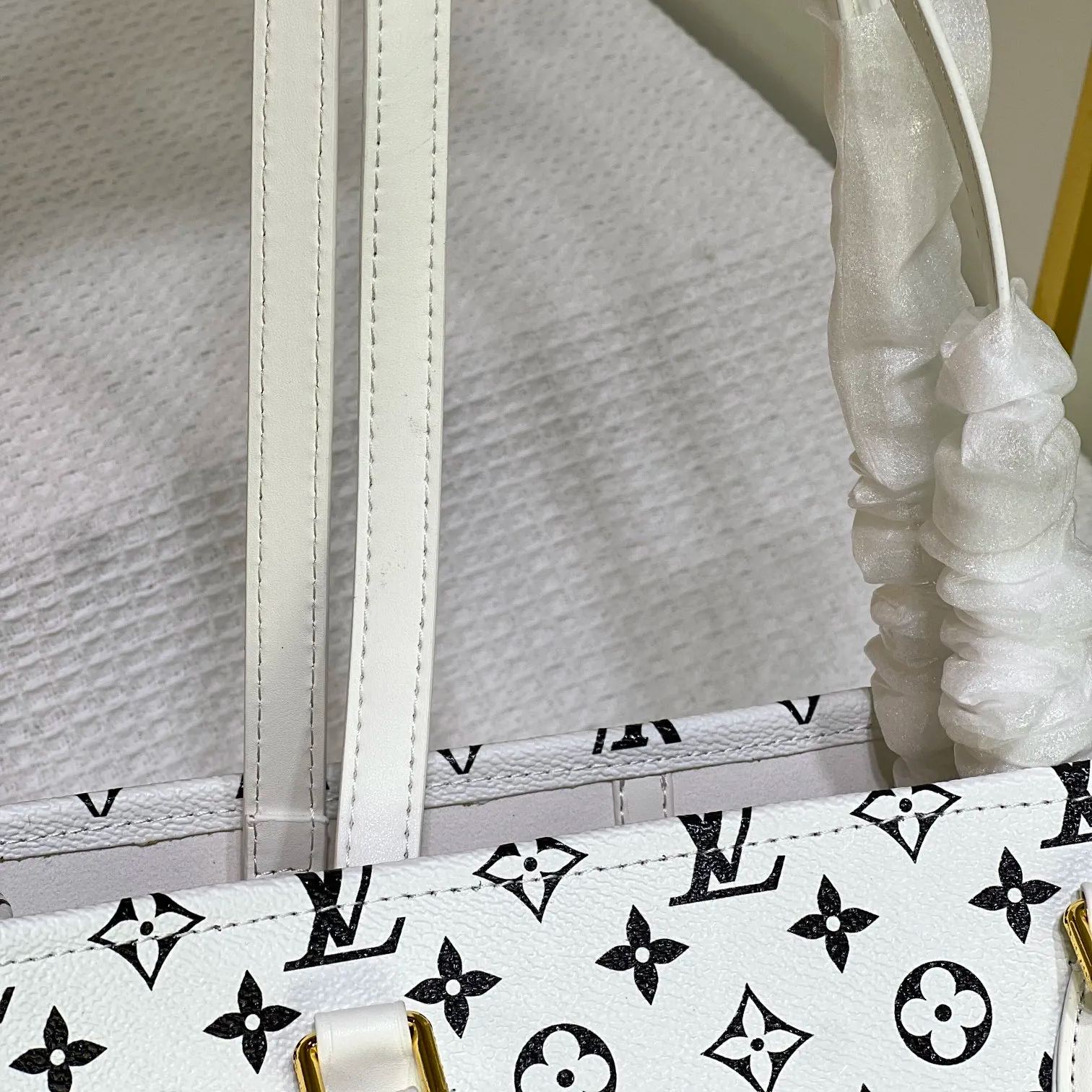 ☆Louis Vuitton☆ONTHEGO ミディアム ハンドバッグ M46542-BRAND OFF