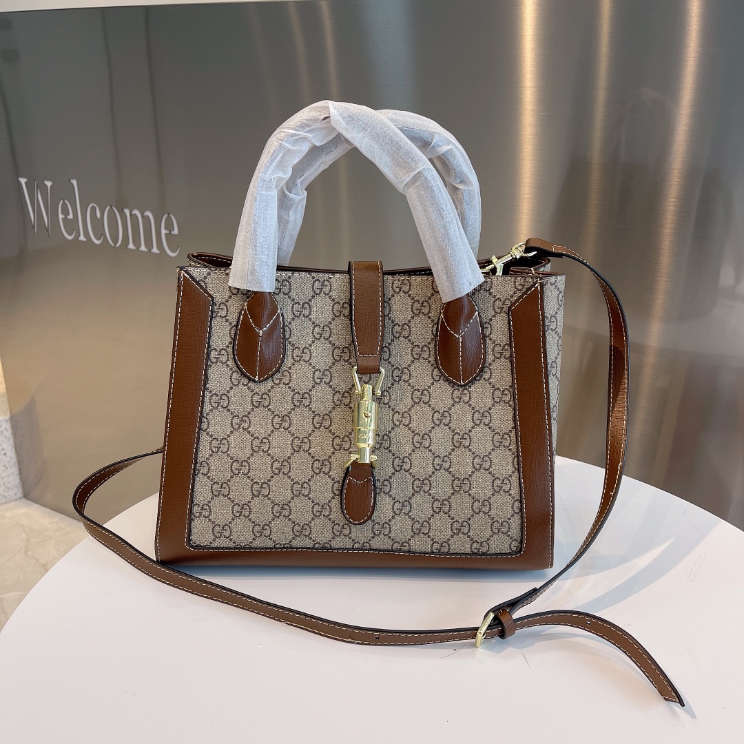 GUCCI メッセンジャーバッグ-BRAND OFF