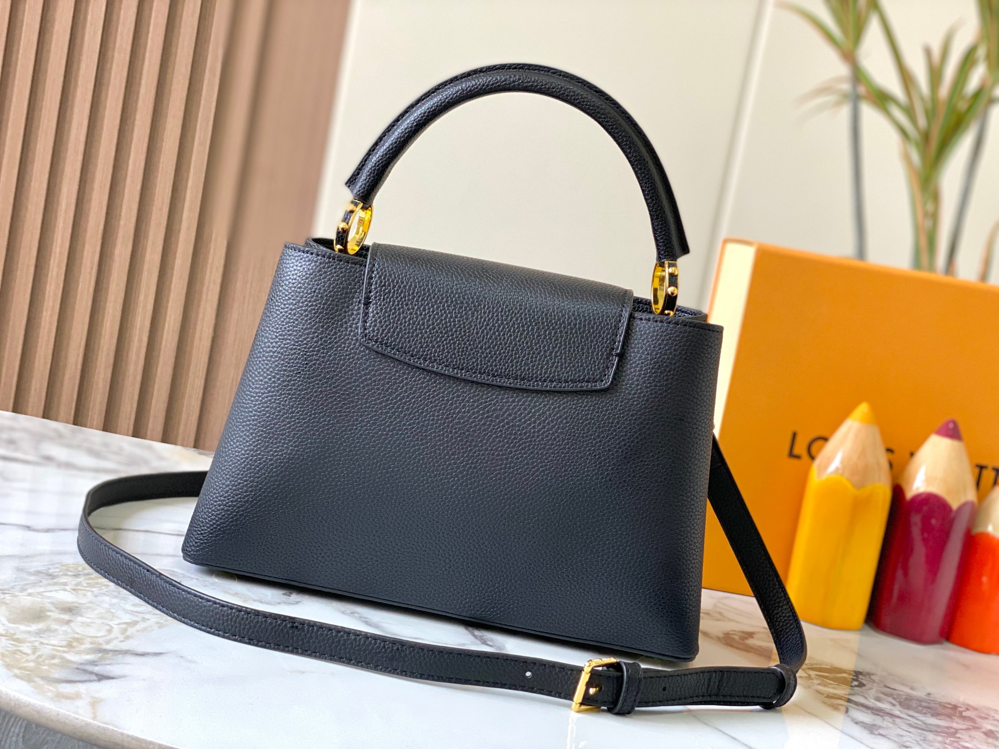 LOUIS VUITTON ルイヴィトン Capucines ハンドバッグ M12938-BRAND OFF