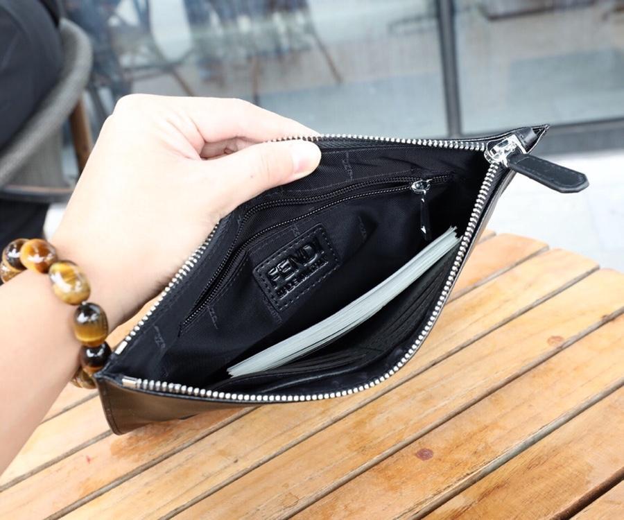 FENDI（フェンディ）クラッチバッグ 30X20X1CM-BRAND OFF