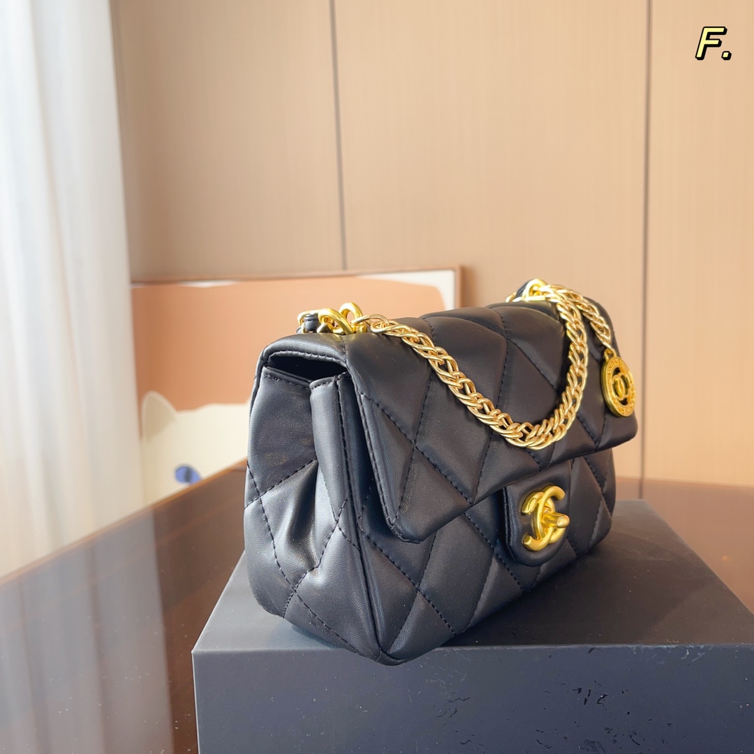 CHANEL （シャネル）メッセンジャーバッグ 20*7*15cm-BRAND OFF