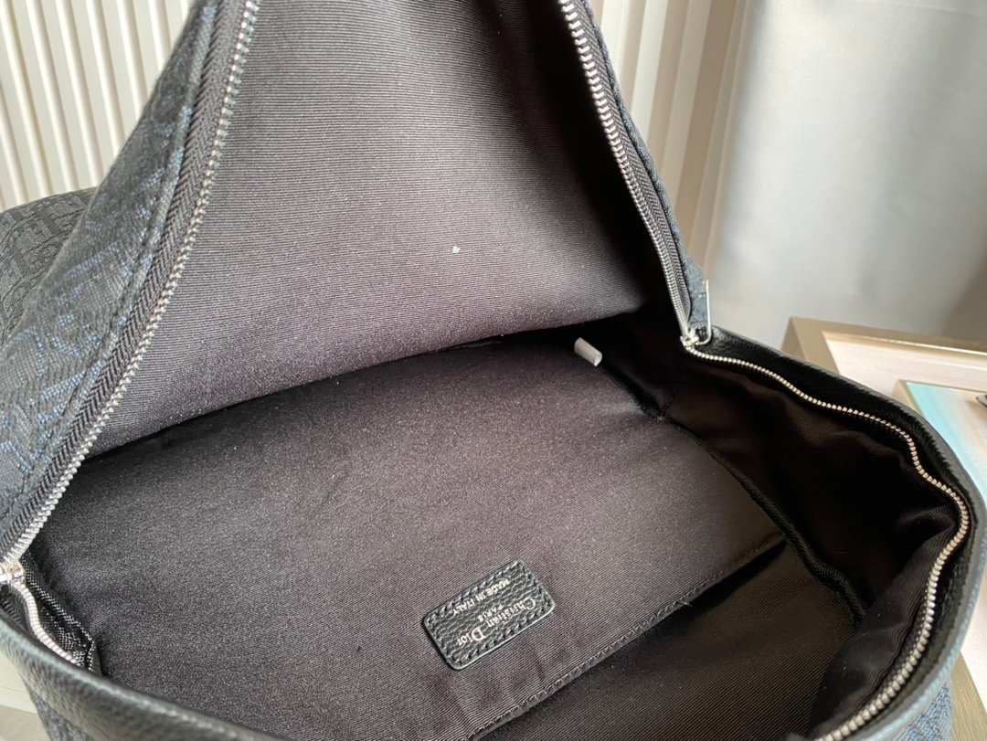 Christian Dior 【ディオール】バックパック30x40x15cm-BRAND OFF