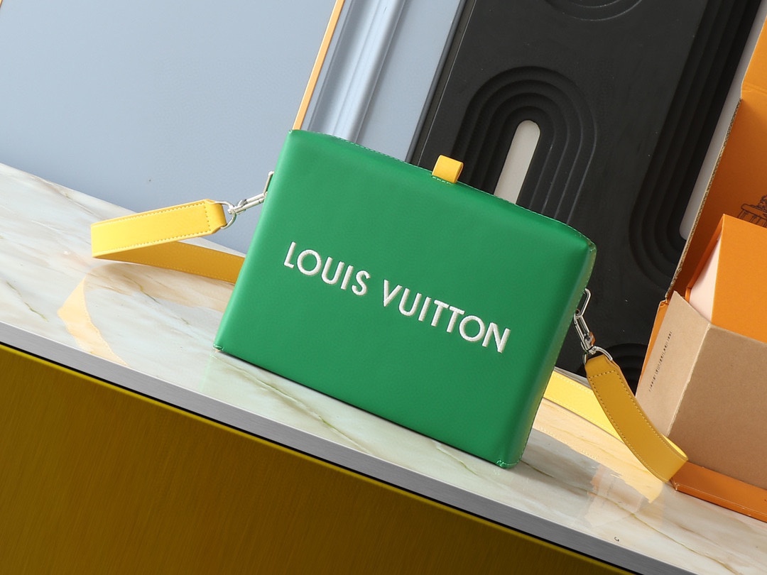 LOUIS VUITTON ルイヴィトン Shopper クロスボディバッグ M24455-BRAND OFF