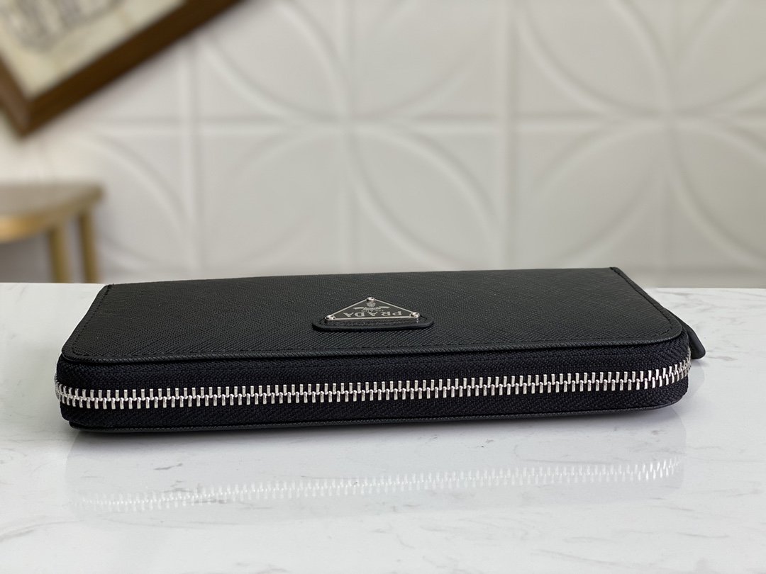 PRADA（プラダ） 財布19x12cm-BRAND OFF